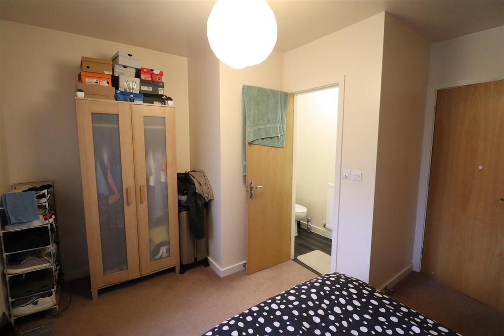 Double Bedroom 1