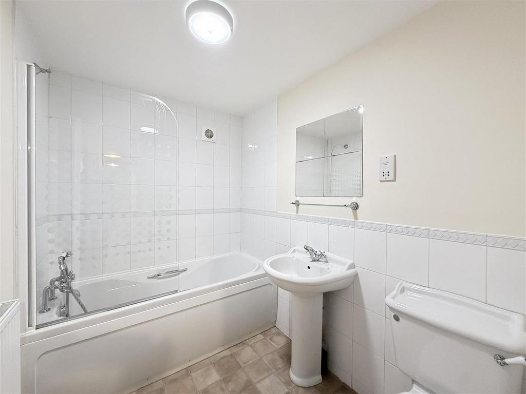 Main Bathroom