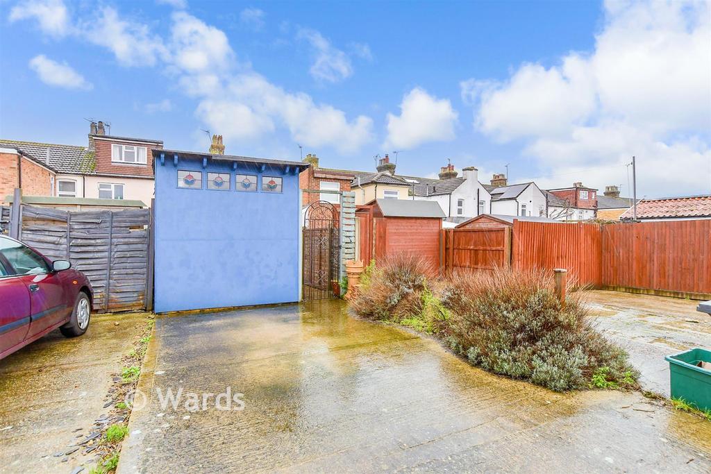 Driveway/Parking