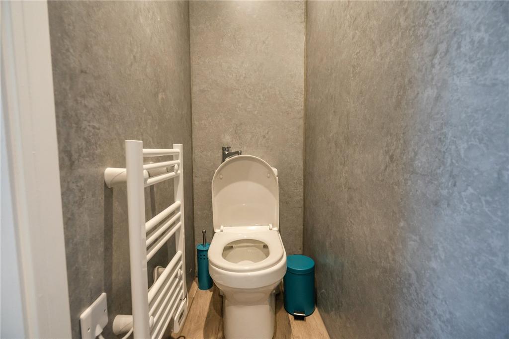 En-Suite 2