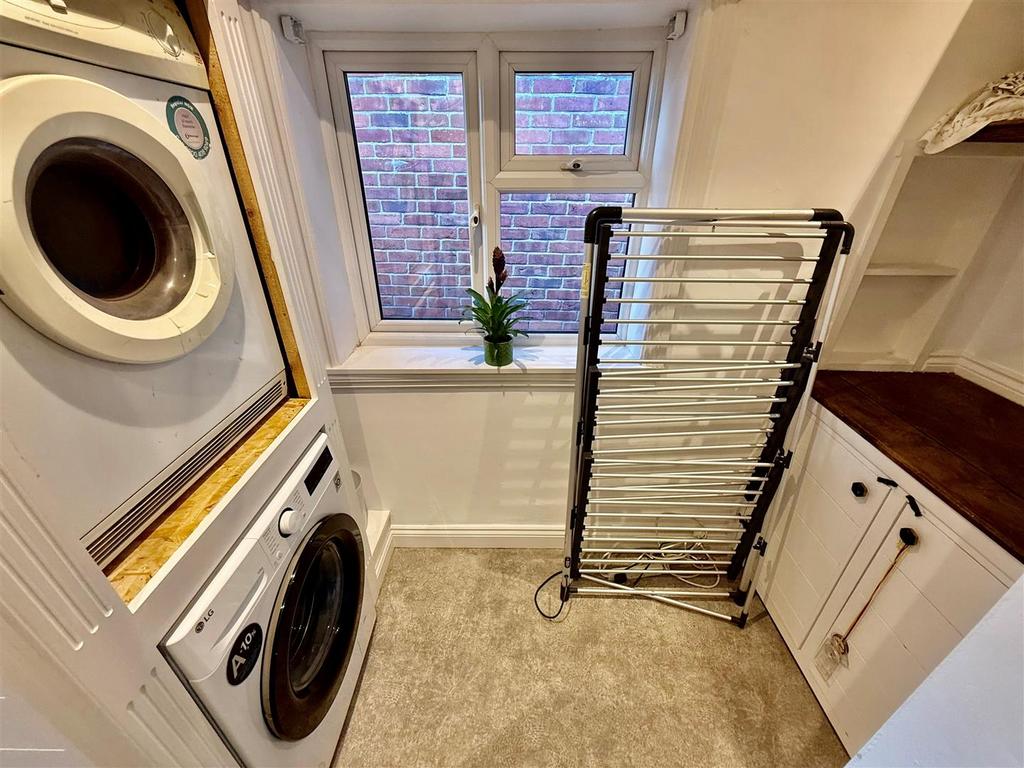 Utility &amp; Bathroom