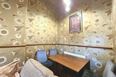 2 bedroom ground floor flat for sale, Ryehill Avenue, Edinburgh EH6
