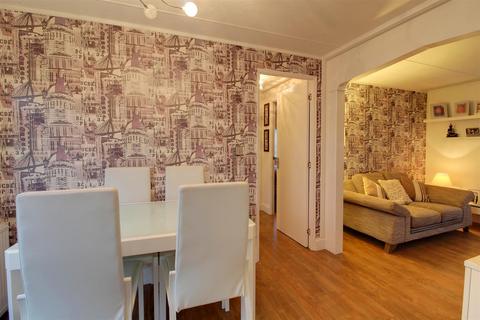 2 bedroom mobile home for sale, Woodside Lane, Bell Bar AL9