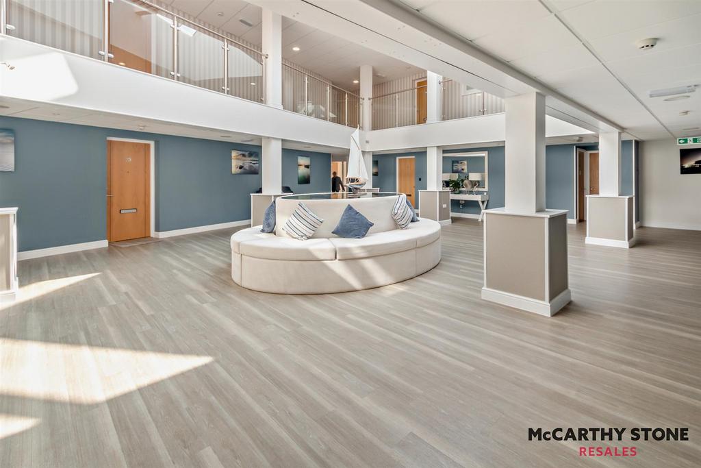 8596891-interior21-800.JPG