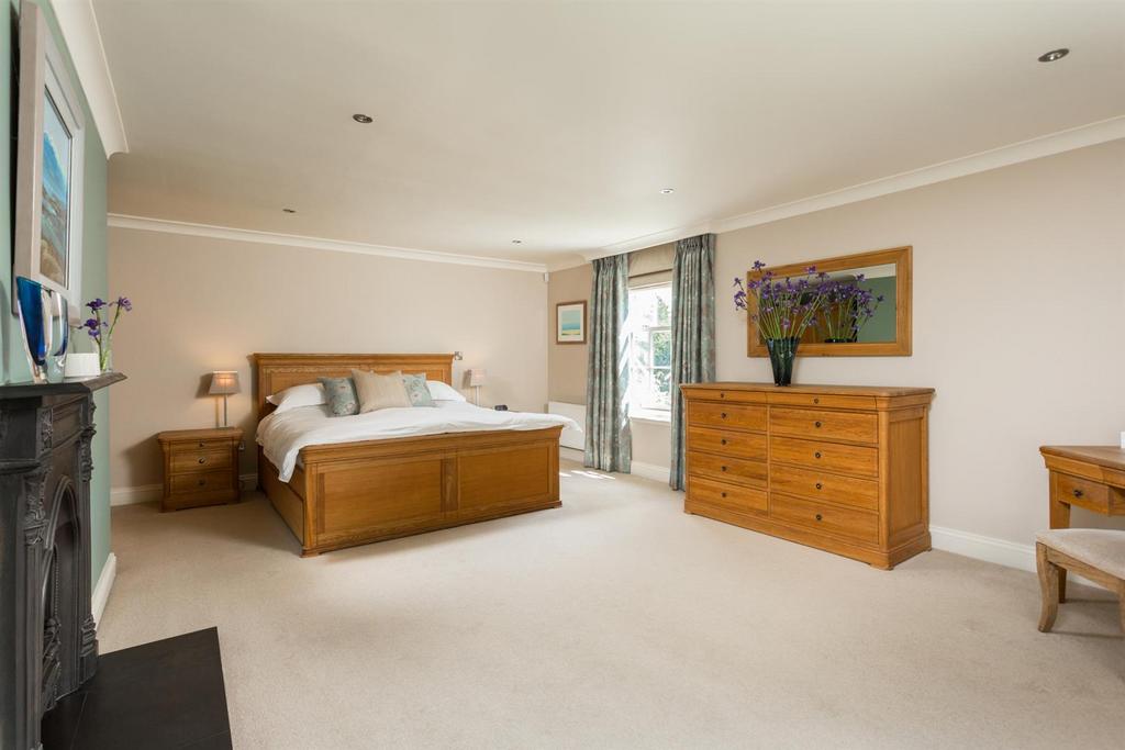Principal Bedroom Suite