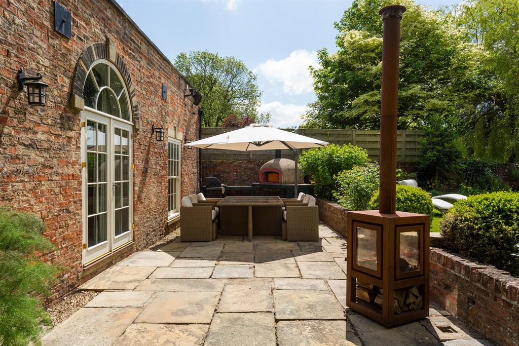 Dining Terrace