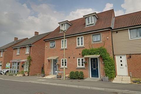 Hewitt Road, Basingstoke, Hampshire, RG24