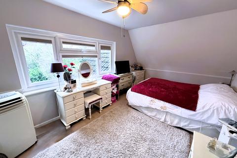undefined, Fairlawn, Liden, Swindon, SN3