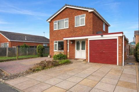 3 bedroom detached house for sale - Western Avenue, Holbeach