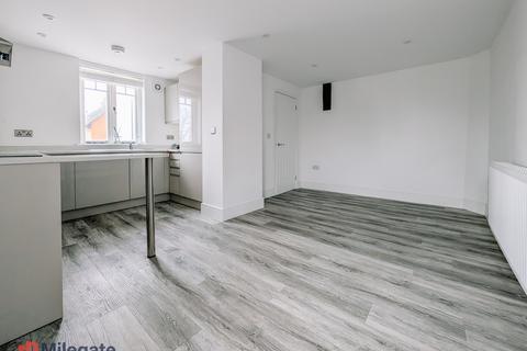 2 bedroom flat to rent, Market Hill, Maldon CM9