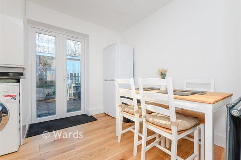 2 bedroom end of terrace house for sale, Trelawn Crescent, Chatham ME5