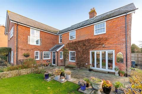 4 bedroom detached house for sale, Gurnard, Isle of Wight