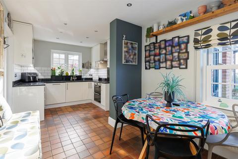 4 bedroom detached house for sale, Gurnard, Isle of Wight