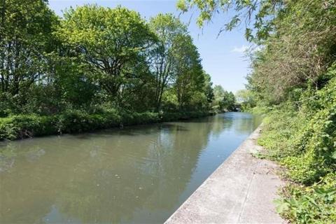 2 bedroom flat to rent, Brindley House, Tapton Lock Hill, Chesterfield, S41 7GG