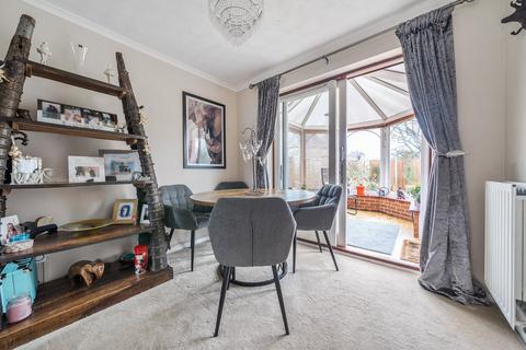 undefined, Sullivan Close, Shefford, SG17