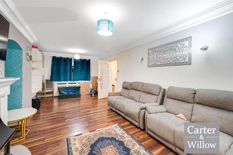 3 bedroom terraced house for sale, Warrington Road, Essex