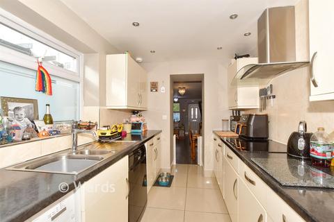 3 bedroom terraced house for sale, Folkestone Road, Dover, Kent
