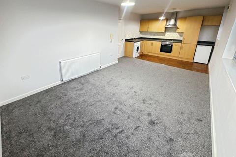 2 bedroom flat to rent, Bispham House, City Centre