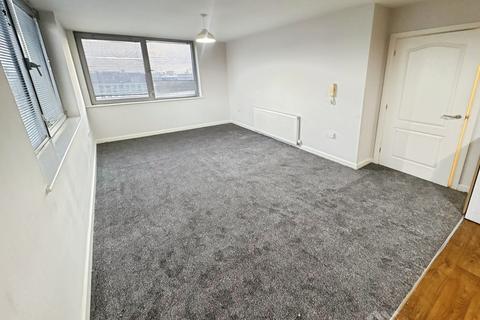 2 bedroom flat to rent, Bispham House, City Centre