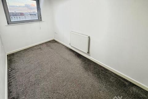 2 bedroom flat to rent, Bispham House, City Centre