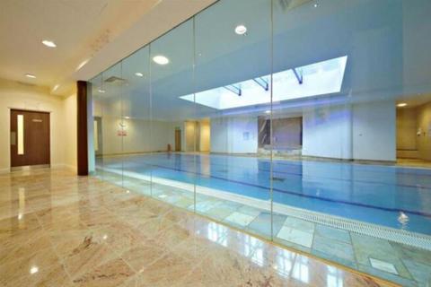 3 bedroom flat to rent, Washington House, WD23
