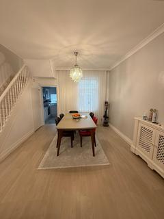 2 bedroom terraced house to rent, 2 Bedroom House For Rent in Edmonton London, N18
