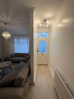 2 bedroom terraced house to rent, 2 Bedroom House For Rent in Edmonton London, N18