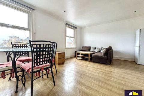 3 bedroom flat to rent, 10 Manor Park Parade, London, SE13