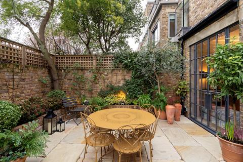 4 bedroom terraced house for sale, Oakley Street, London, SW3