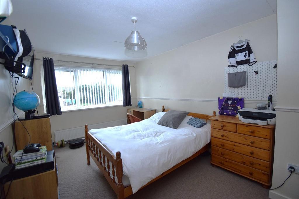 Bed 1.JPG