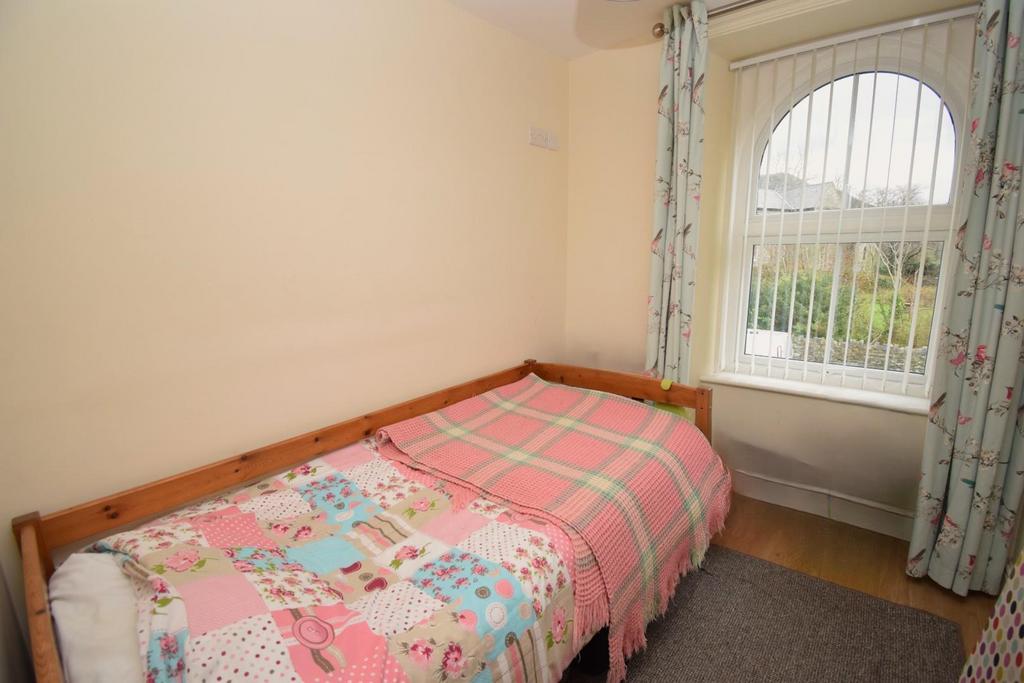Bed3.JPG