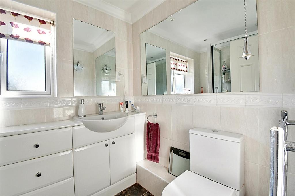 Shower Room 1.jpg