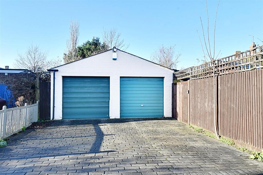 Garage.jpg