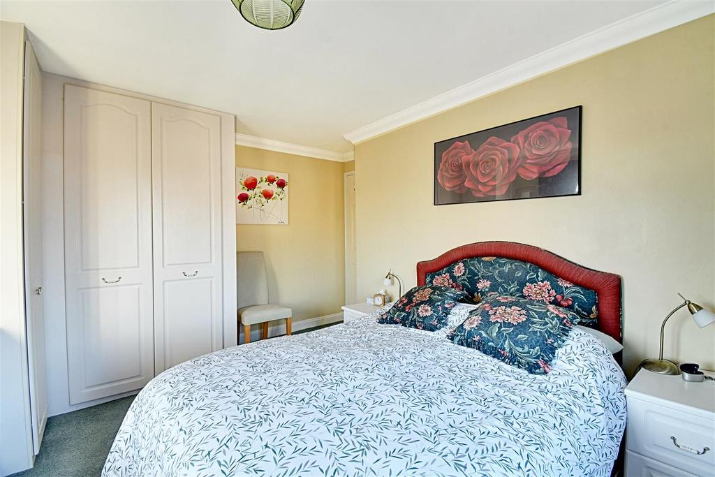 Bedroom 1 2.jpg