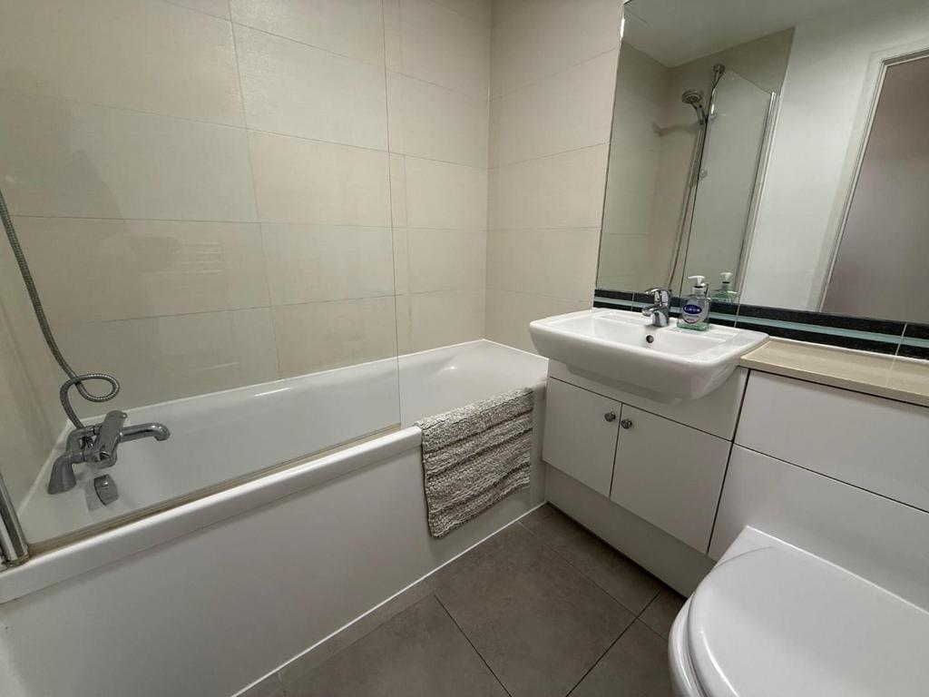 Bathroom.jpeg