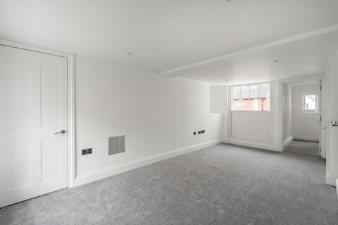 1 bedroom apartment for sale, HIGH STREET, DORKING, RH4