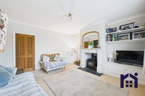 3 bedroom semi-detached house for sale, Southport Road, Leyland, PR26 8LP