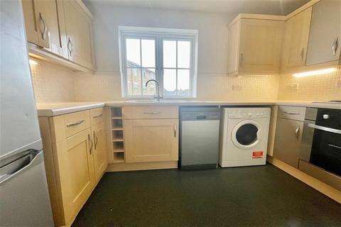 2 bedroom ground floor flat to rent, The Yard, Braintree, CM7