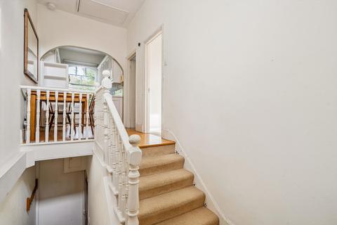 2 bedroom flat for sale, Prince of Wales Drive, London, SW11