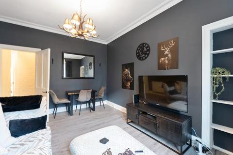 2 bedroom flat to rent, Temple Park Crescent, Polwarth, Edinburgh, EH11