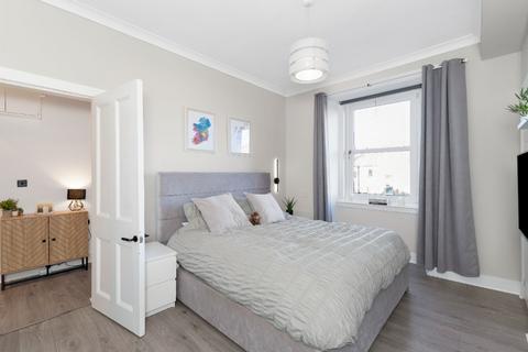 2 bedroom flat to rent, Temple Park Crescent, Polwarth, Edinburgh, EH11