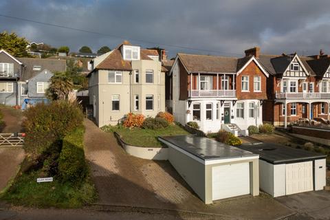5 bedroom detached house for sale, Cliff Road, Seabrook, CT21