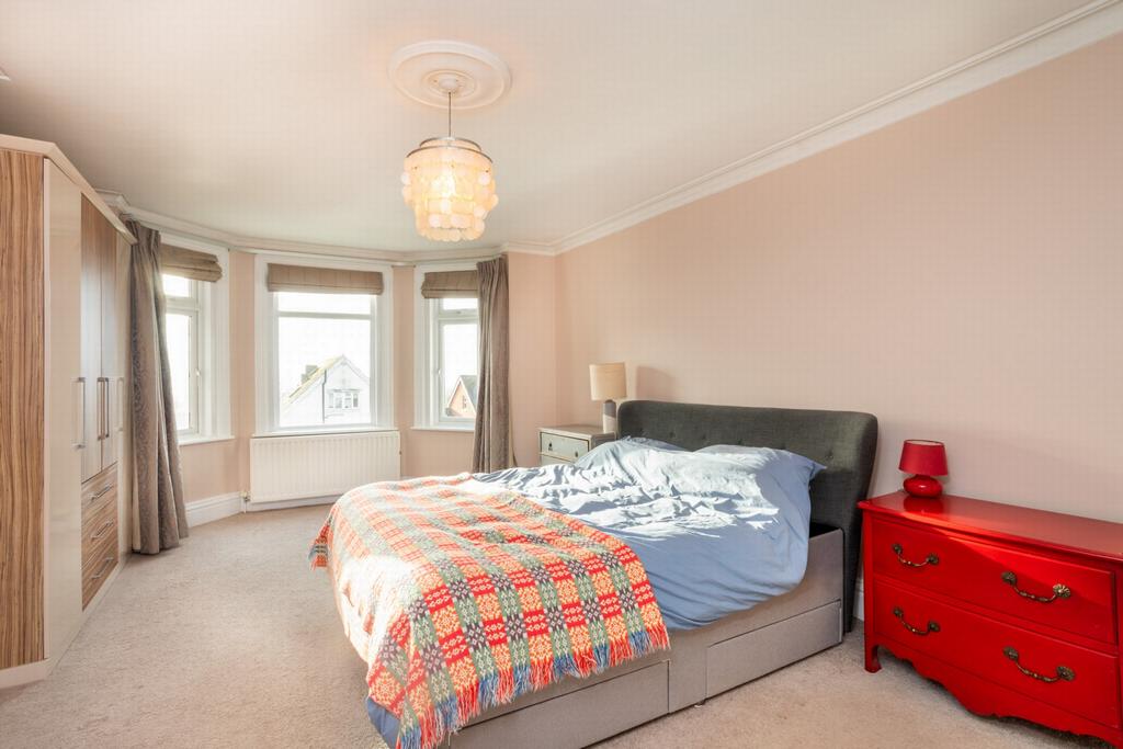Principal bedroom