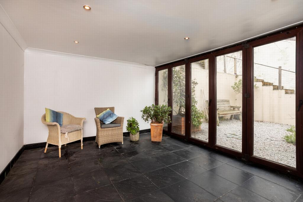 Garden room