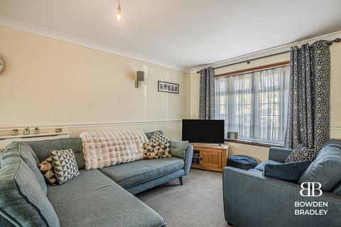 3 bedroom end of terrace house for sale, Marston Road, Ilford, IG5