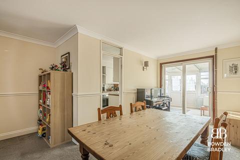 3 bedroom end of terrace house for sale, Marston Road, Ilford, IG5