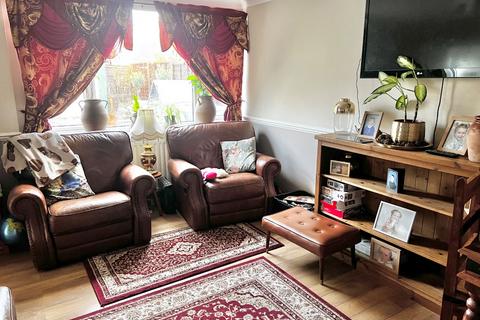 3 bedroom semi-detached house for sale, Beechwood Road, Holbury, Southampton, Hampshire, SO45