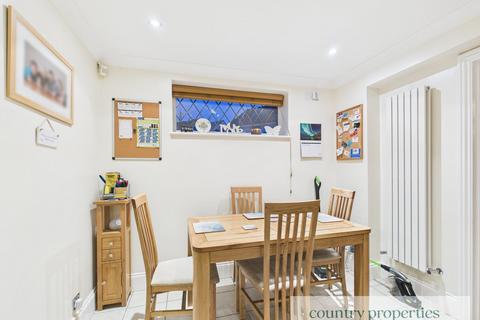 4 bedroom detached house for sale, Beverley Gardens, Welwyn Garden City, AL7