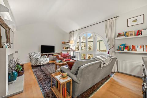 1 bedroom terraced house for sale, Hawksmoor Mews, London, E1