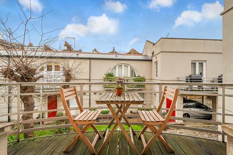 1 bedroom terraced house for sale, Hawksmoor Mews, London, E1